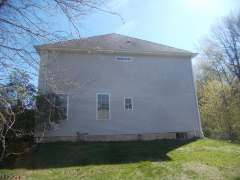 11 Shadow Hill Way Washington NJ 07840