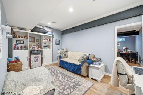173 Point Breeze Drive West Milford NJ 07421