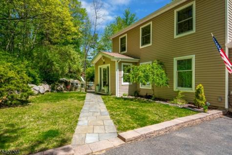 13 Celia Avenue Hopatcong NJ 07874
