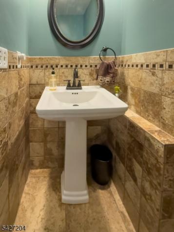 13 Celia Avenue Hopatcong NJ 07874