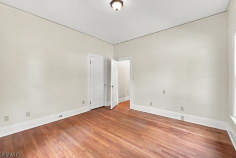 429 Greenwich Street Belvidere NJ 07823
