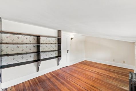 429 Greenwich Street Belvidere NJ 07823