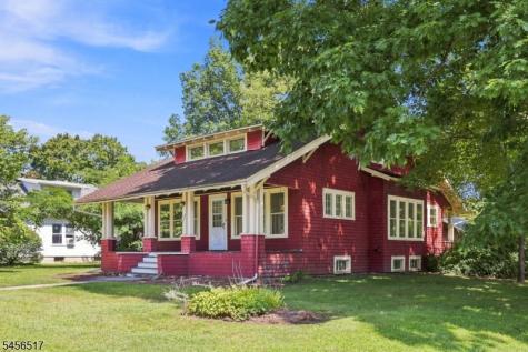 429 Greenwich Street Belvidere NJ 07823