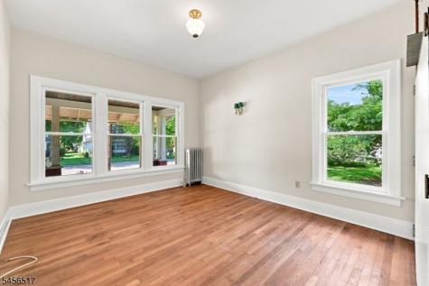 429 Greenwich Street Belvidere NJ 07823