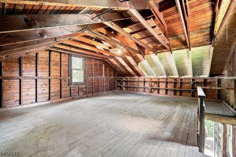 429 Greenwich Street Belvidere NJ 07823