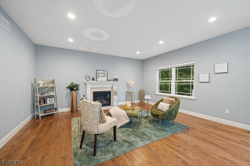 628 New Dover Road Woodbridge NJ 07067