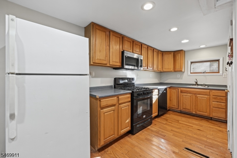 115 Silver Fox Trail Hardyston NJ 07460