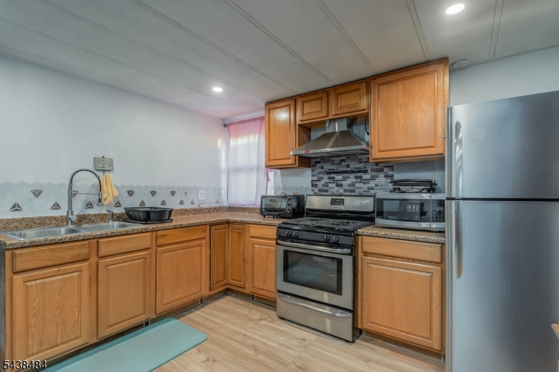 191 W 24th Street Bayonne NJ 07002