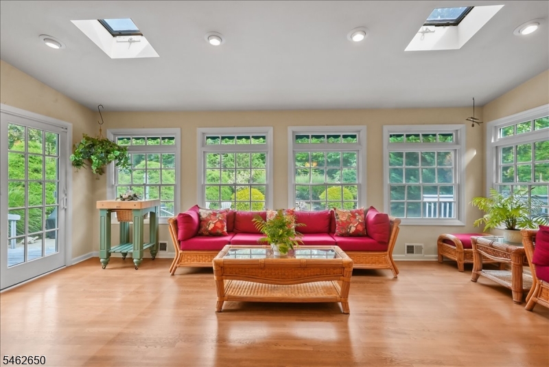 28 Underwood Road Montville NJ 07045