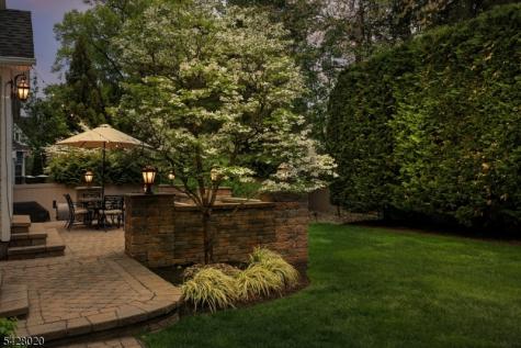 60 Mohawk Trail Westfield NJ 07090