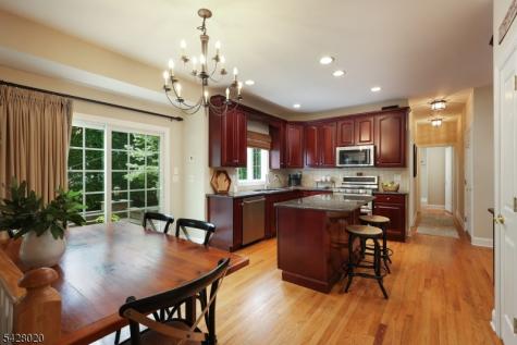 60 Mohawk Trail Westfield NJ 07090