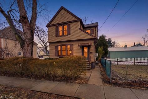 608 Meadow Street Roselle NJ 07203