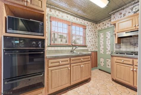 608 Meadow Street Roselle NJ 07203