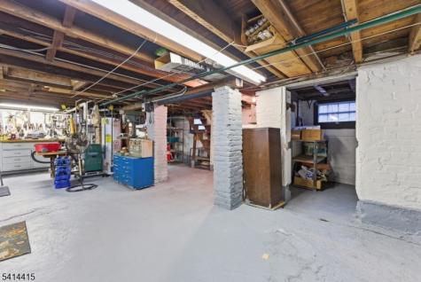 608 Meadow Street Roselle NJ 07203