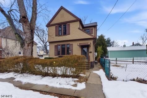 608 Meadow Street Roselle NJ 07203