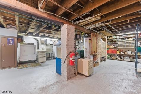 608 Meadow Street Roselle NJ 07203