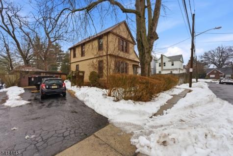 608 Meadow Street Roselle NJ 07203