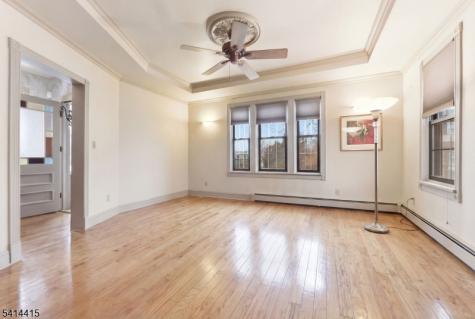 608 Meadow Street Roselle NJ 07203