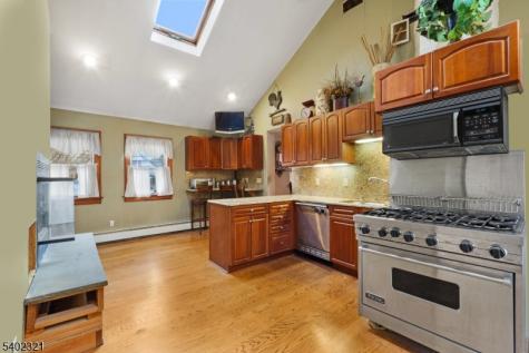 79 Fairfield Avenue West Caldwell NJ 07006