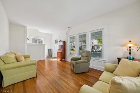 16 Fairchild Avenue Morris NJ 07950