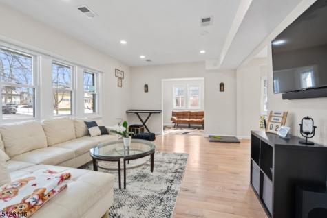 266 Elm Avenue Teaneck NJ 07666
