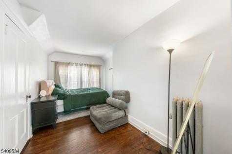 33 Grant Avenue East Orange NJ 07017