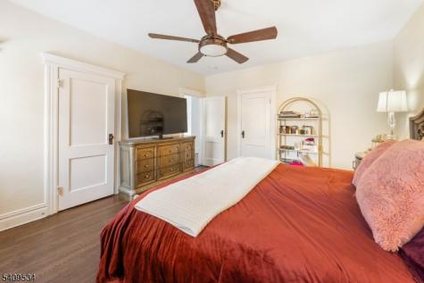 33 Grant Avenue East Orange NJ 07017