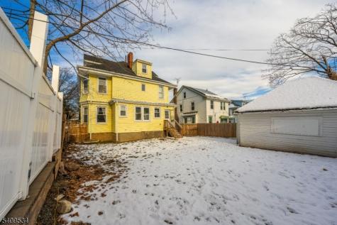 33 Grant Avenue East Orange NJ 07017