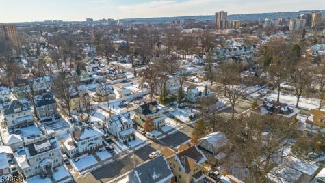 33 Grant Avenue East Orange NJ 07017