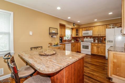 94 Hayes Avenue Clark NJ 07066