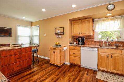 94 Hayes Avenue Clark NJ 07066