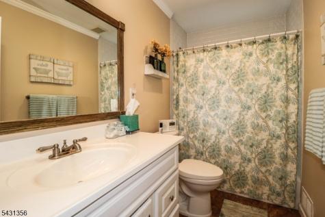 94 Hayes Avenue Clark NJ 07066