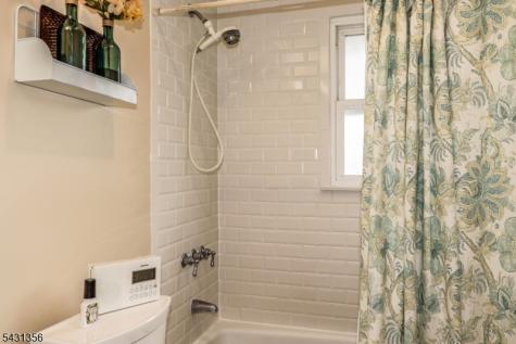 94 Hayes Avenue Clark NJ 07066