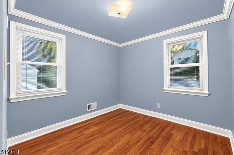 214 Floral Street Roselle NJ 07203