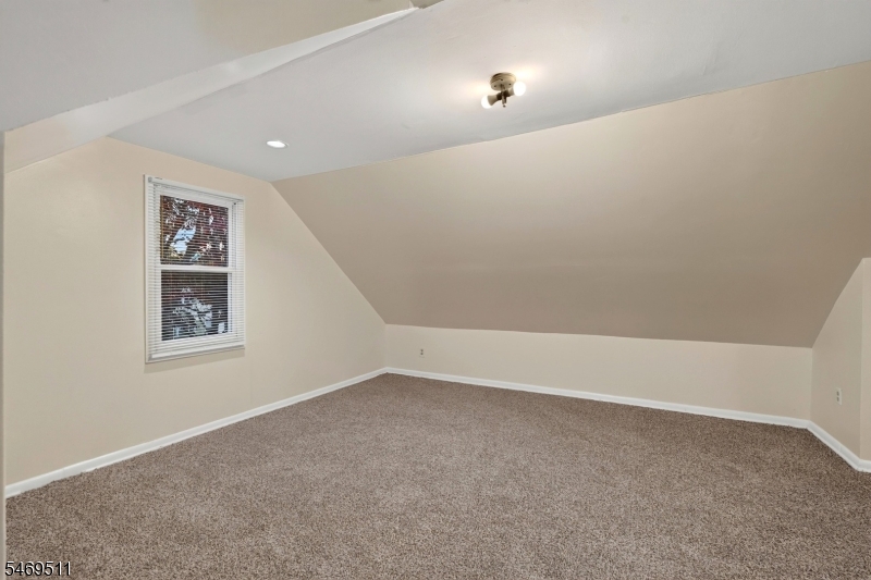 214 Floral Street Roselle NJ 07203