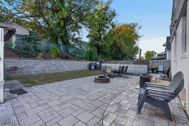 214 Floral Street Roselle NJ 07203