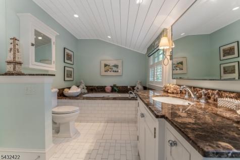 11 New Street Mendham NJ 07945