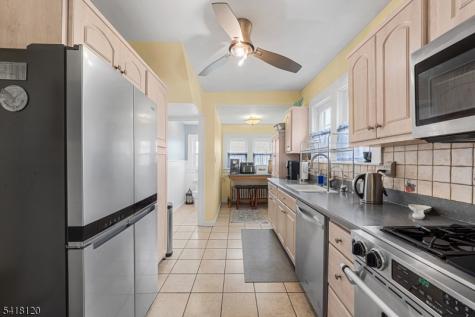 682 Stelle Avenue Plainfield NJ 07060
