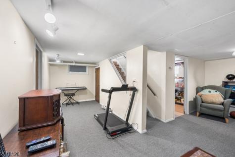 682 Stelle Avenue Plainfield NJ 07060