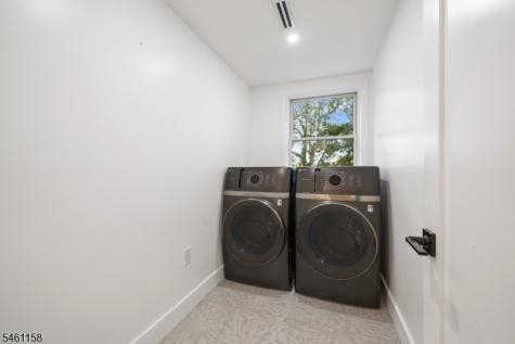 517 Park Street Montclair NJ 07043