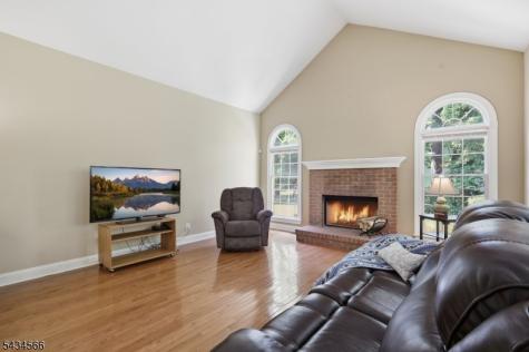 6 Janet Drive Washington NJ 07853
