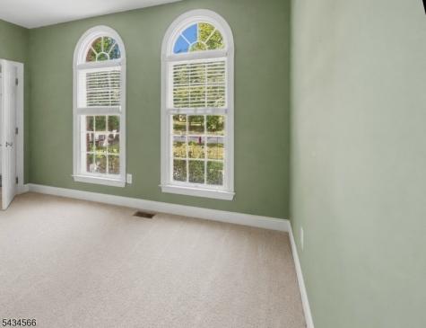 6 Janet Drive Washington NJ 07853