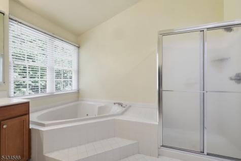 6 Janet Drive Washington NJ 07853