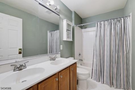 6 Janet Drive Washington NJ 07853