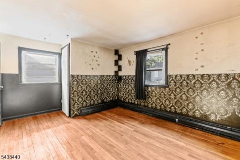 102 Hobson Street Bloomfield NJ 07003