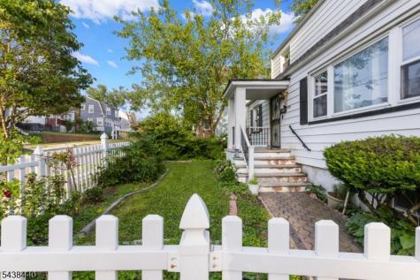 102 Hobson Street Bloomfield NJ 07003
