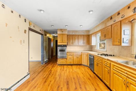 102 Hobson Street Bloomfield NJ 07003