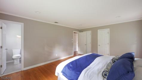 40 Old Army Road Bernardsville NJ 07924