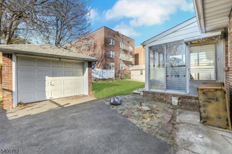 835 Chestnut Street Kearny NJ 07032