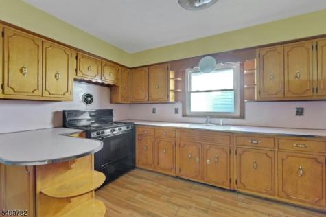 835 Chestnut Street Kearny NJ 07032